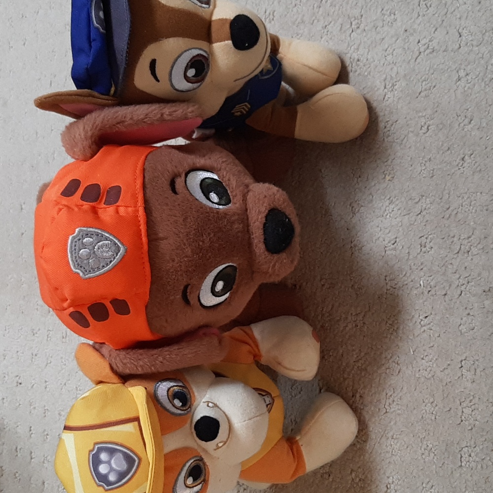 3 Paw Patrol stuffed animals